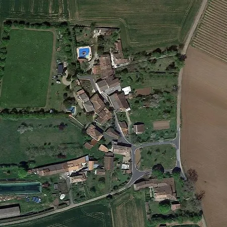 Сasa de vacaciones Gites La Tournerie - L'arbre Gémozac